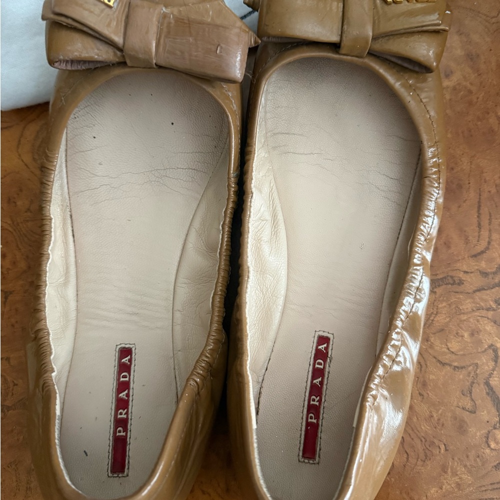 Prada Tan Moccasins Sz 38 with Bow Detail - Picture 6 of 10